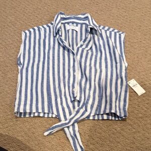 Old Navy girls Blue and White Striped Button Down Shirt